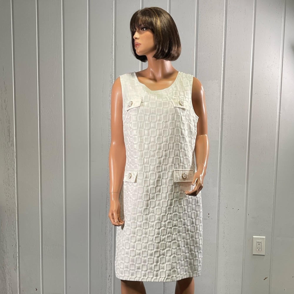 *Liz Claiborne Women's White Sleeveless Dress Sz 16
